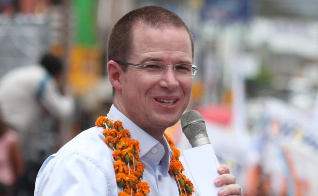 Ricardo Anaya, candidato de la coalición “Por México al Frente” a la presidencia durante mitin en avenida Independencia en Álamo, Veracruz. (FOTO: Ariel Ojeda. EL UNIVERSAL)