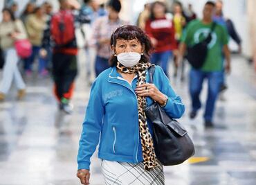 COVID-19: This is our last chance, please stay home