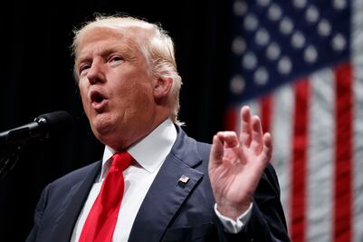 Donald Trump elogia táctica policial de "detener y cachear"