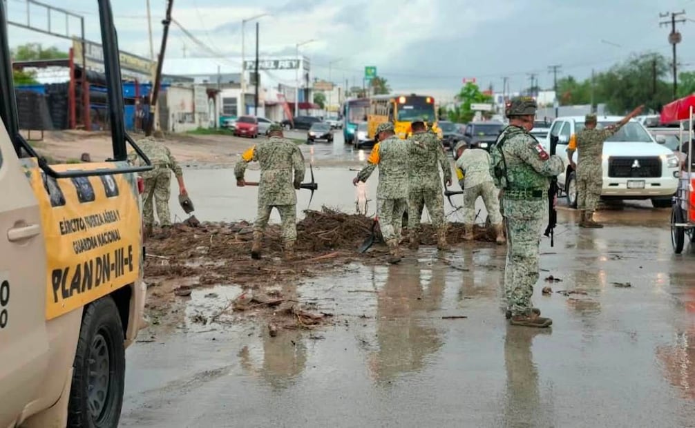 Lluvias provocan inundaciones y socavones en municipios de Baja California Sur; registran autos arrastrados por arroyos.
(02/09/26)
Foto: Especial.