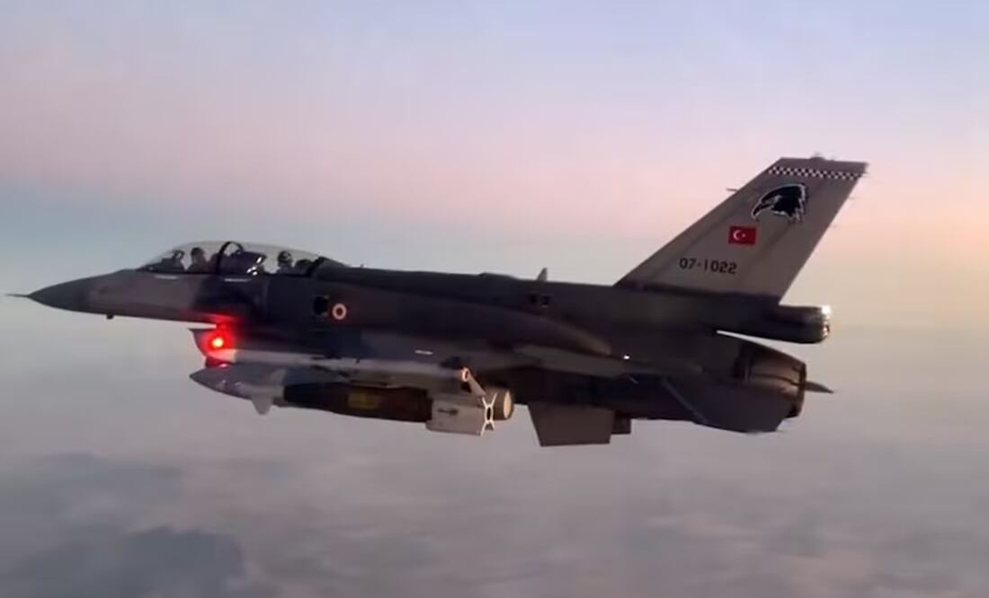 Un avión caza F-16. FOTO: Fuerzas Armadas de Turquía