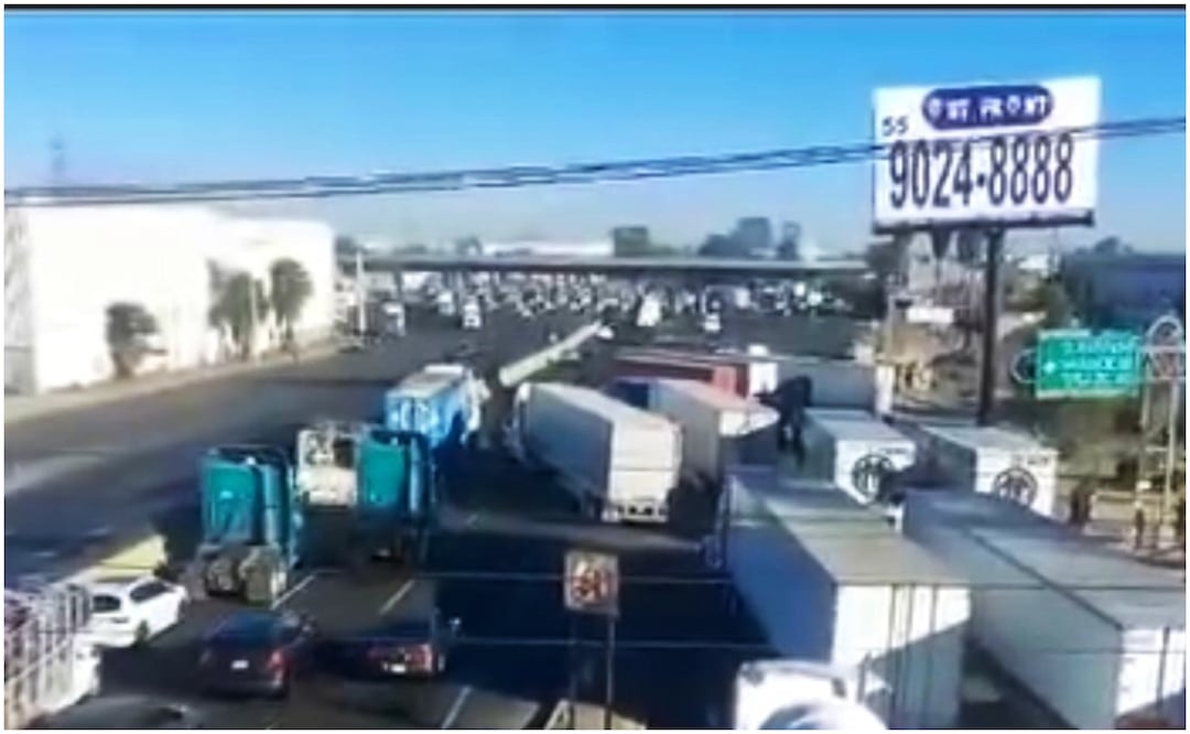 Transportistas bloquean autopistas México-Querétaro. Foto: Especial