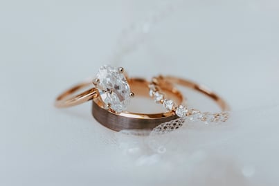 14 de febrero: Anillos que acompañan el camino en pareja