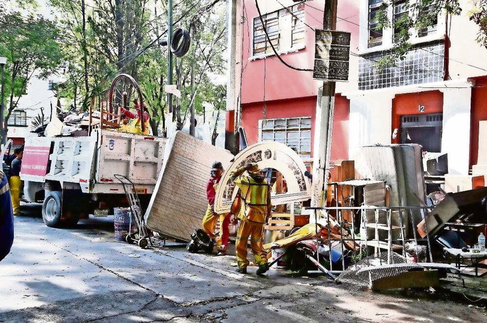 La funcionaria capitalina señaló que todos los grupos que fueron ubicados se deslindaron de lo ocurrido en el predio de la Condesa (ARCHIVO EL UNIVERSAL)