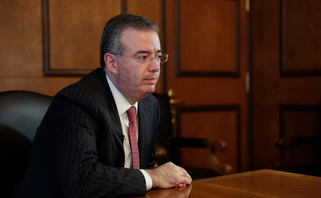 Alejandro Díaz de León, gobernador del Banco de México (Foto: Archivo)