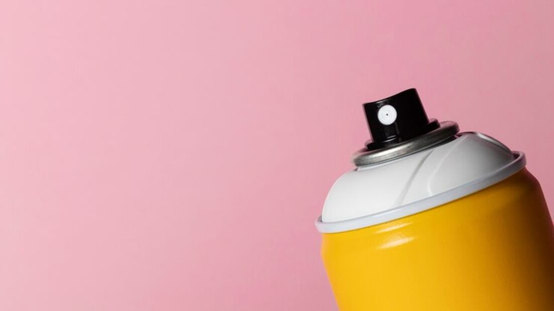 Esmalte de uñas en spray. Foto: Freepik