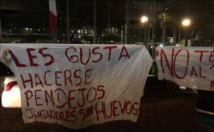 Aficionados del Cruz Azul, divididos previo al Clásico Joven