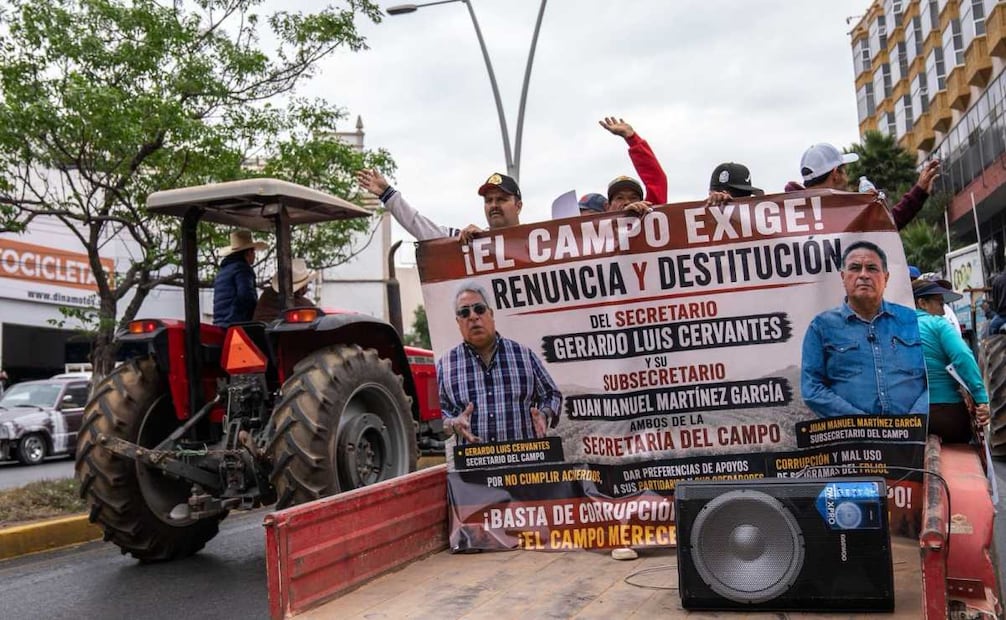 Productores de frijol marchan en Zacatecas contra operativo policial que dejo 12 detenidos; exigen juicio político.
Foto: Diana Valdez