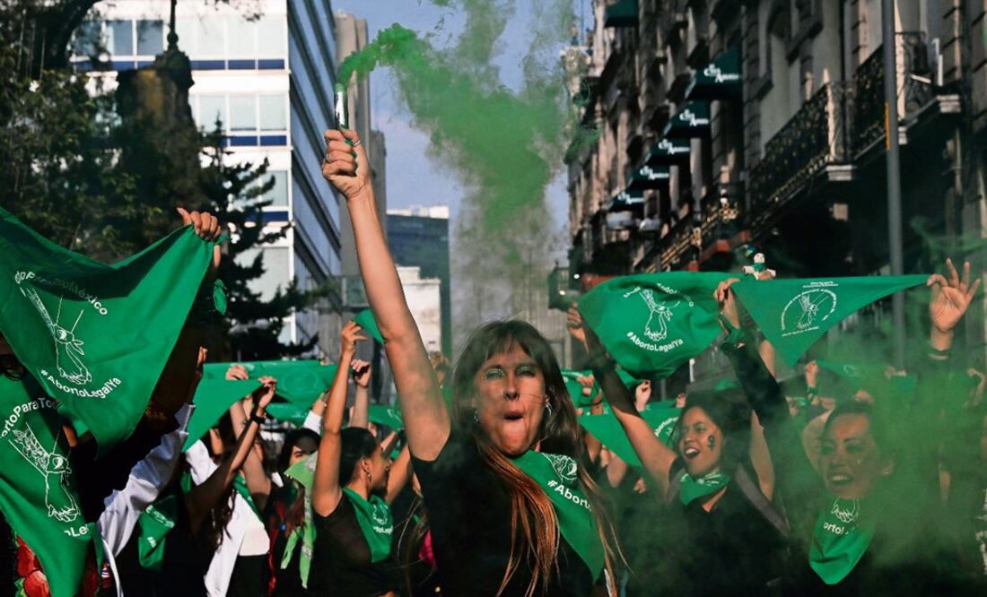 Mexico’s ruling party vowed to decriminalize abortion and approve the recreational use of marijuana - Photo: Carlos Jasso/REUTERS