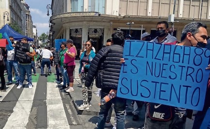 Comerciantes protestan por clausura de la Plaza Izazaga 89