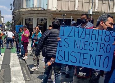 Comerciantes protestan por clausura de la Plaza Izazaga 89