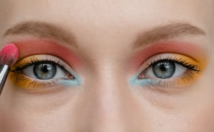 Tips para cuidar tus ojos al maquillarte
