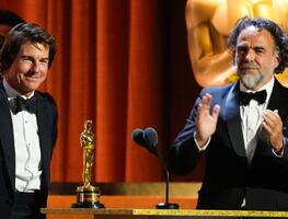 Por su trayectoria, Tom Cruise finalmente recibe un Oscar en los Premios de los Gobernadores