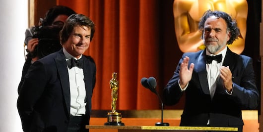 Por su trayectoria, Tom Cruise finalmente recibe un Oscar en los Premios de los Gobernadores