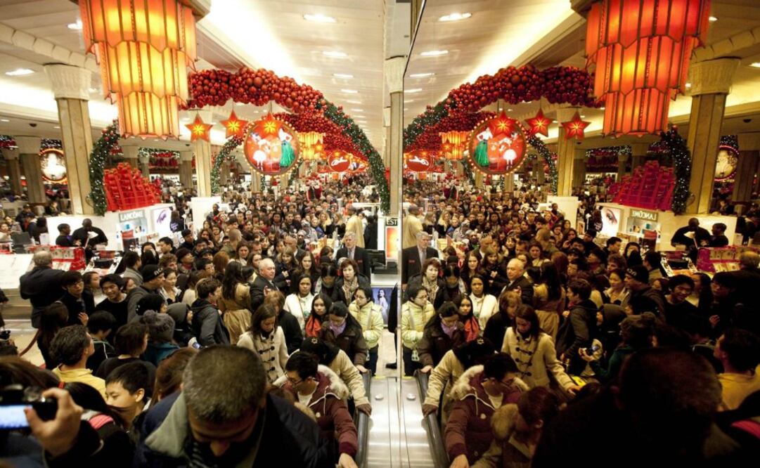 Un sondeo reveló que consumidores planeaban gastar el 59 % del dinero en Internet, el 36 % en tiendas y el 5 % por catálogo