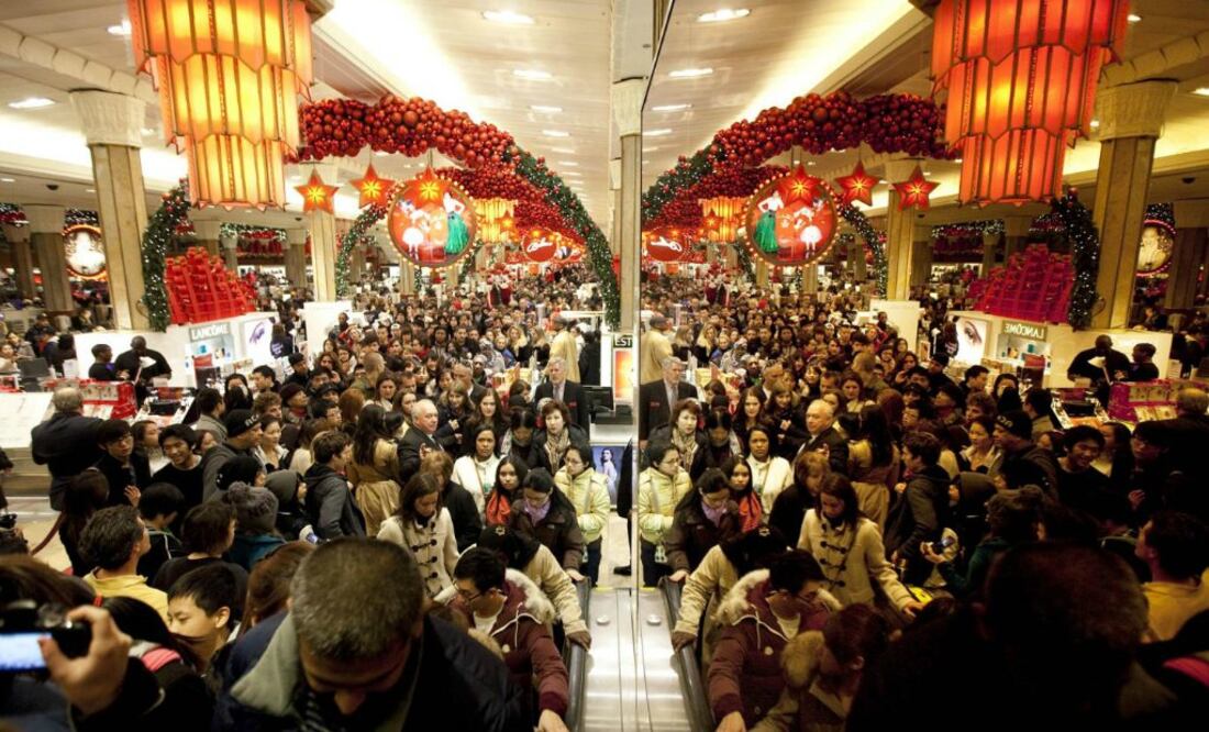 Un sondeo reveló que consumidores planeaban gastar el 59 % del dinero en Internet, el 36 % en tiendas y el 5 % por catálogo