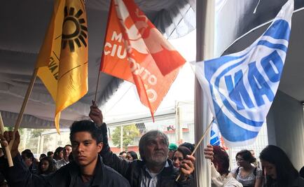 Perredistas acuden por primera vez a sede del PAN en Edomex