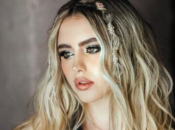 Amely Nodal deslumbra con su "peach makeup"