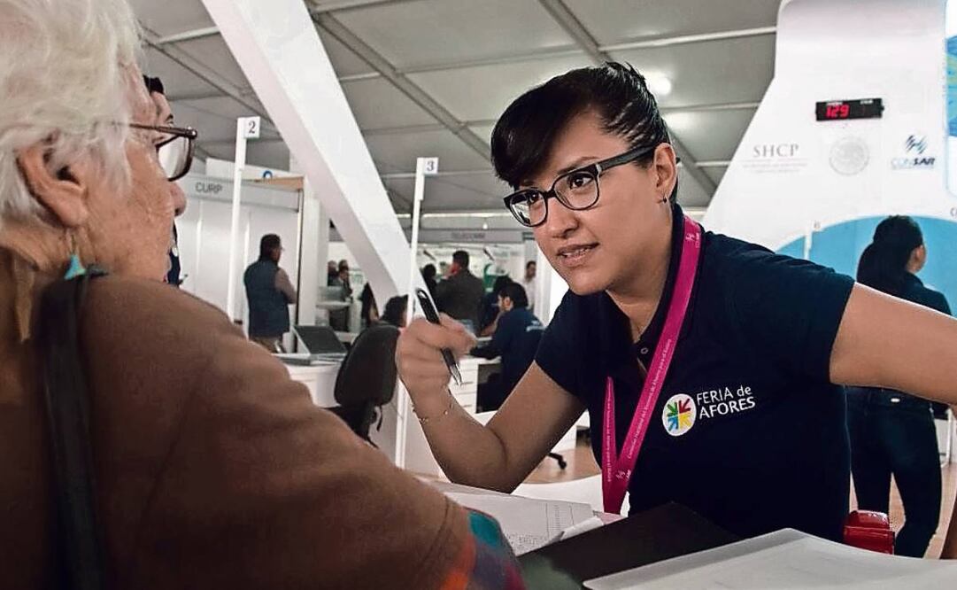 Datos de la Consar indican que, cuando un trabajador cambia de Afore en época de minusva- lías, puede perder hasta 30% de su ahorro.