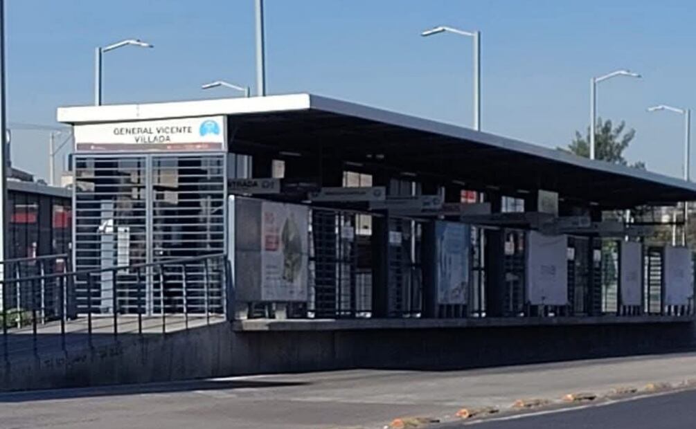 Mexibús cerrado pro Megabloqueo de piperos. Foto: Gisela González