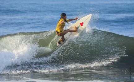 Muere surfista al ser alcanzada por un rayo