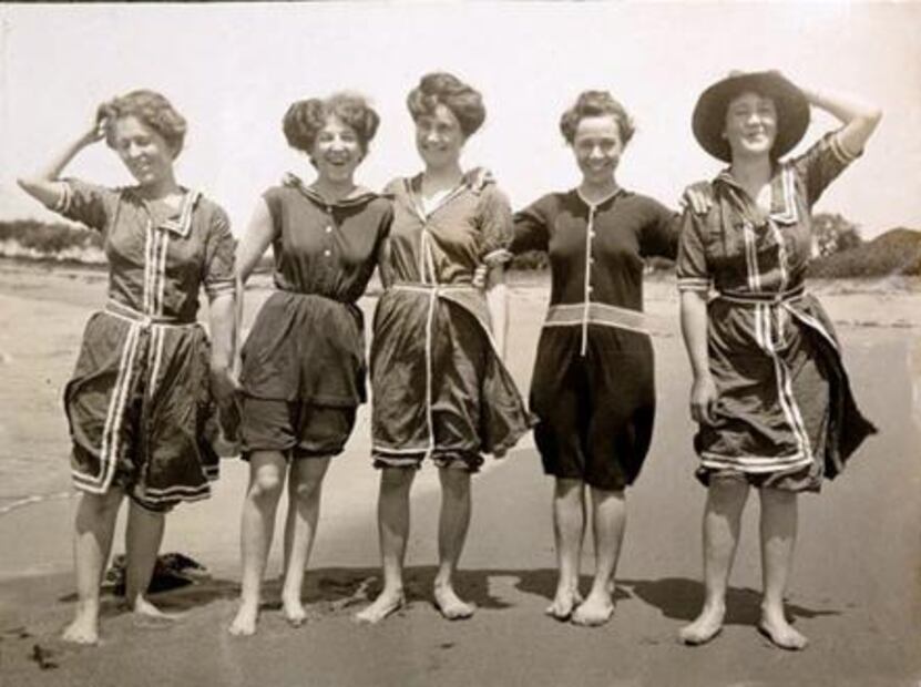 La evolución del traje de baño femenino