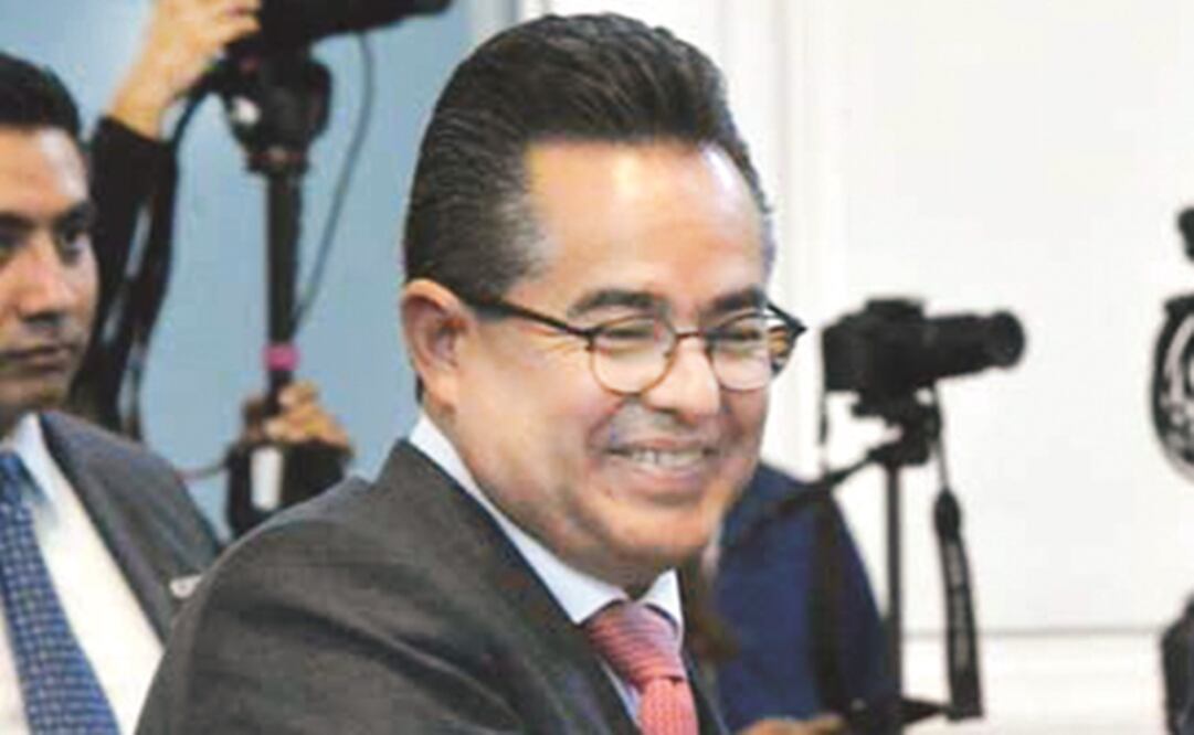 Alistan periodo extraordinario. Leonel Luna informó que el próximo 2 de mayo se realizará un periodo extraordinario para aprobar la norma electoral. (ASAMBLEA LEGISLATIVA)