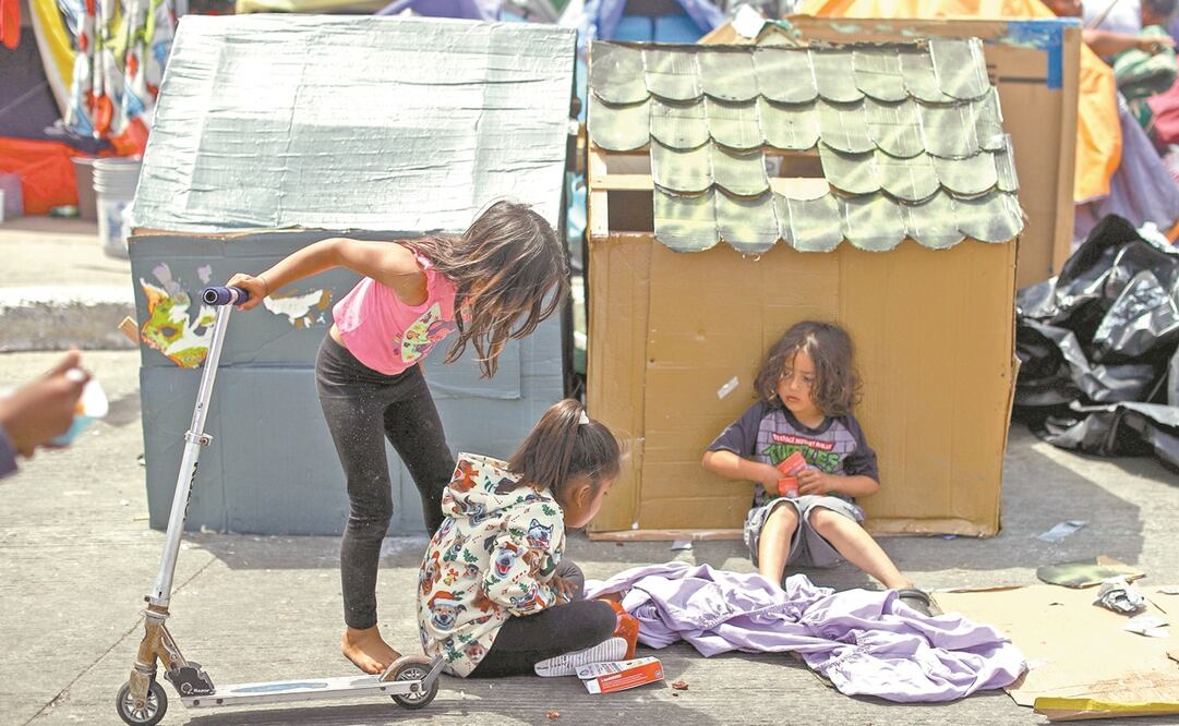 En el campamento donde están los niños, hay familias de Michoacán, Chiapas y otros estados. Foto: ESPECIAL