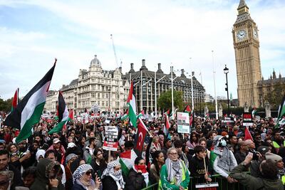 Miles de personas piden en Londres que Israel detenga la guerra en Gaza