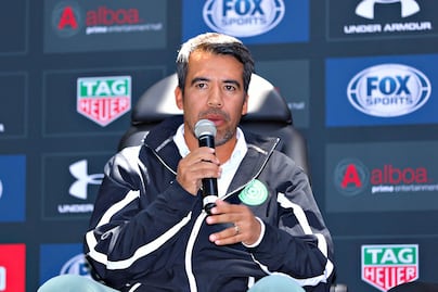 Los clásicos ante Chivas hay que ganarlos como sea: Pável Pardo