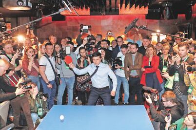 Comediante va a segunda vuelta en Ucrania