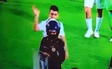 Erik Lira pide disculpas tras agredir a policía en el Pumas vs Cruz Azul