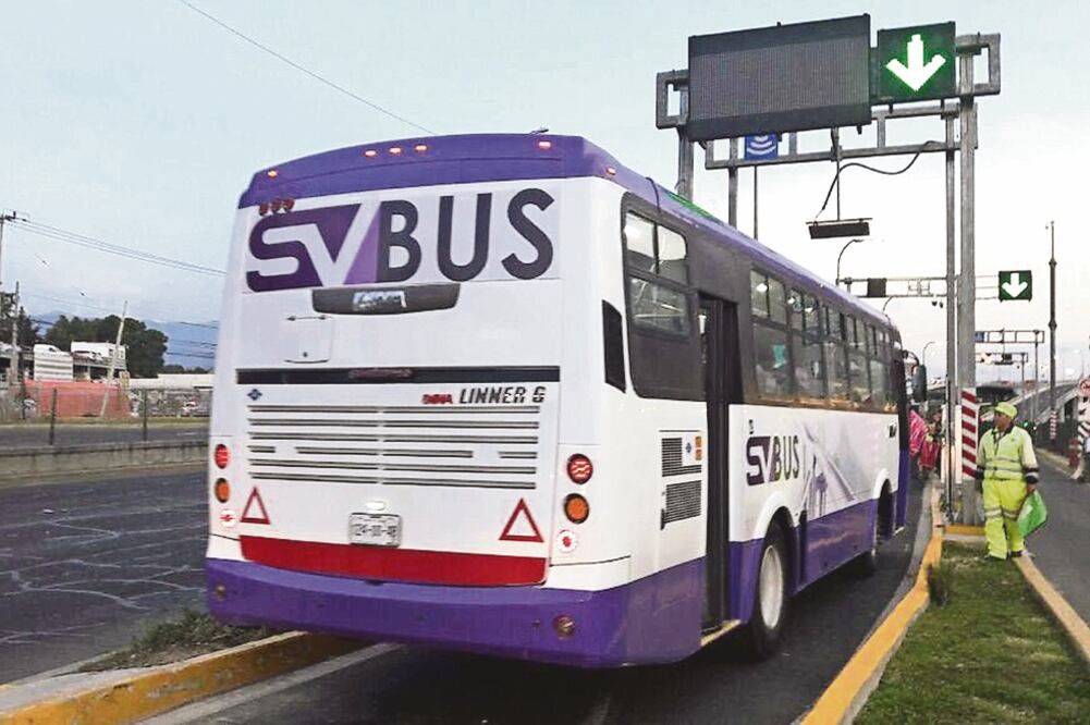 La Semovi prevé que en aproximadamente dos semanas se incorporen 15 autobuses más a los 25 que ya circulan; se trata de unidades amigables con el ambiente porque poseen tecnología Euro VI, que opera con gas natural comprimido (SEMOVI)