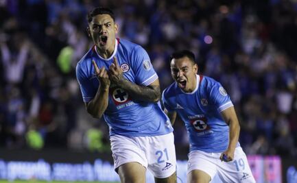 Cruz Azul aplasta en Ciudad de los Deportes a FC Juárez y se reafirma como líder de la Liga MX