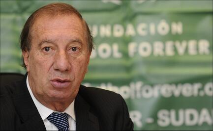 Carlos Salvador Bilardo da positivo por Covid-19