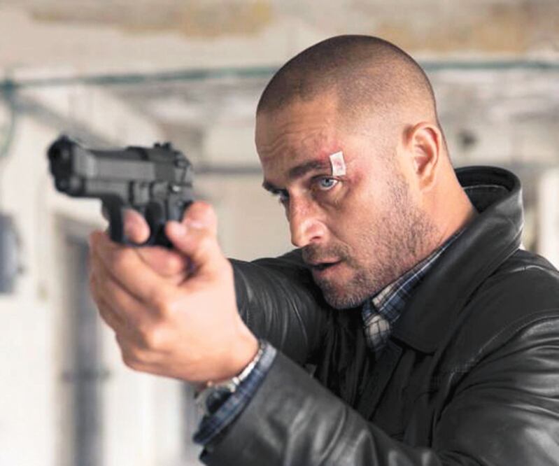 Un detective (Michel Brown) despierta tras 23 años de un estado de coma. Foto/Prime Time