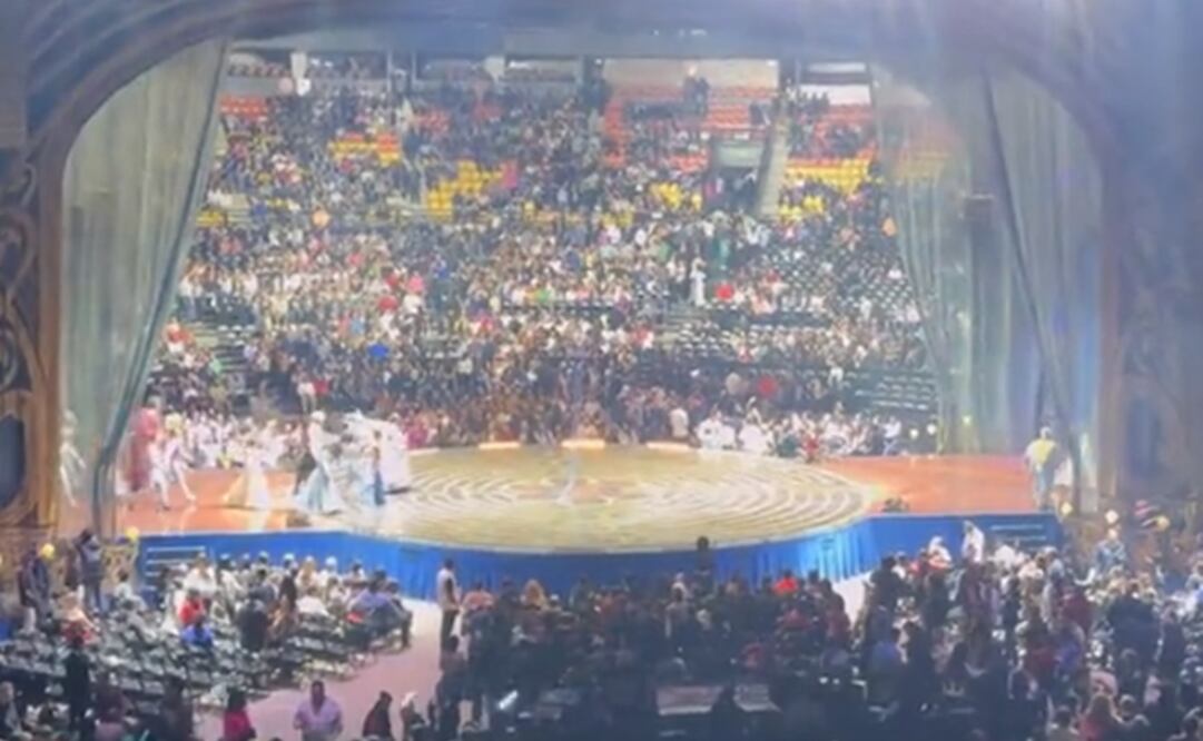 Imagenes del Cirque Du Soleil tras la activación de la alerta sísimica. Captura vía X, antes Twitter @ailoviutl.
