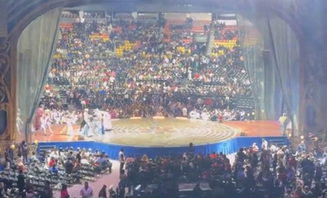 Imagenes del Cirque Du Soleil tras la activación de la alerta sísimica. Captura vía X, antes Twitter @ailoviutl.