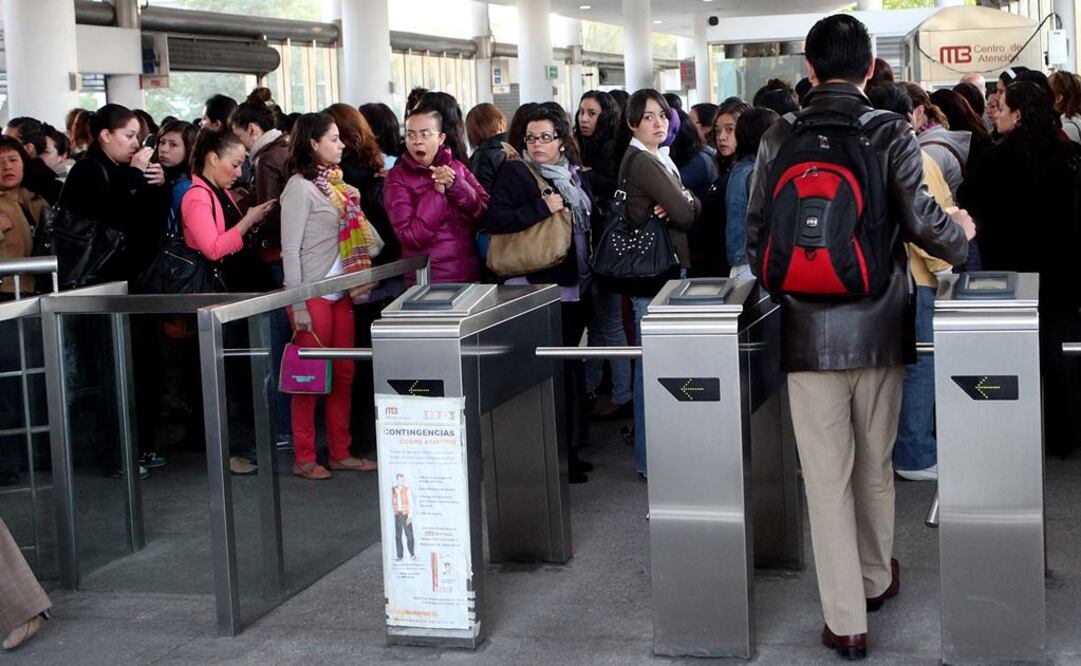 Normaliza Metrobús servicio en estación El Caminero