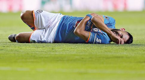 Cruz Azul, ni con ayuda