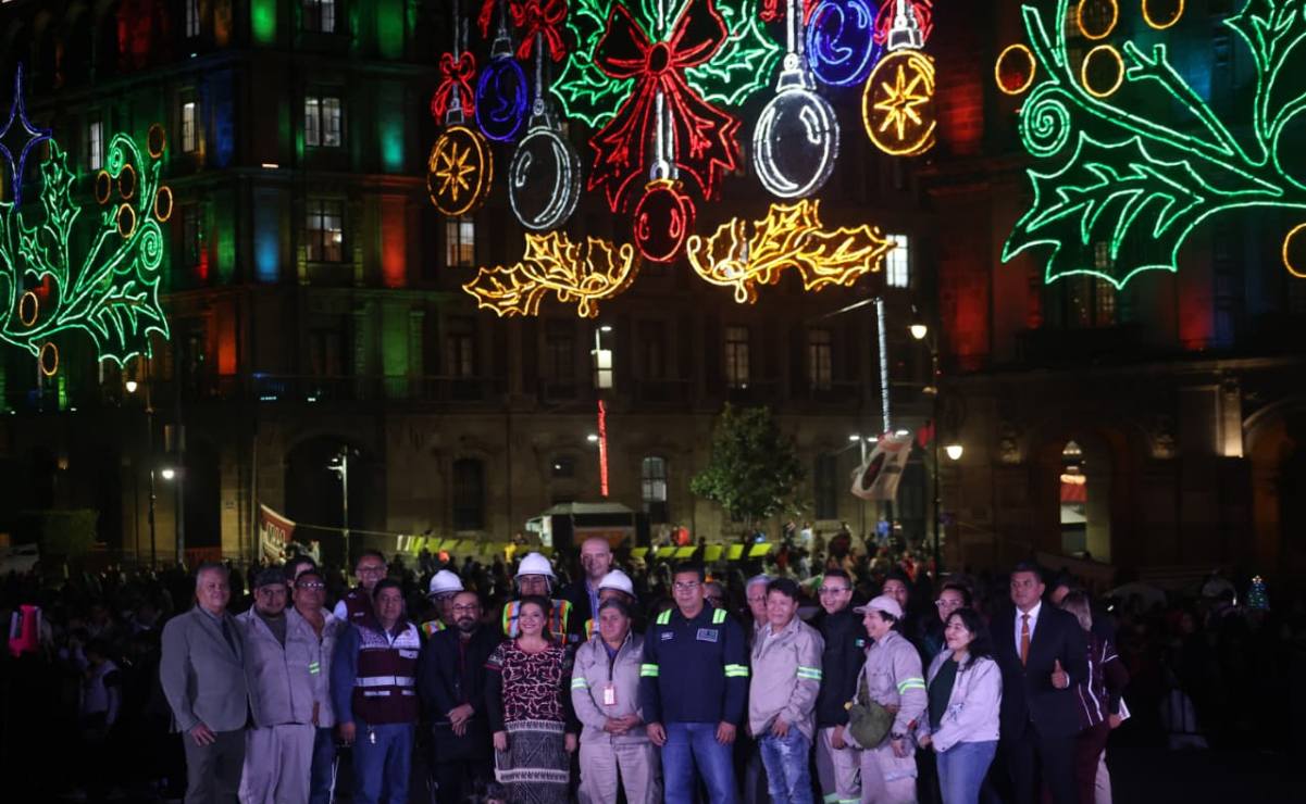 Brugada encabeza encendido navideño en Zócalo de CDMX; "Construimos alegría y convivencia en este hermoso lugar", dice.
Foto: Luis Camacho | El Universal