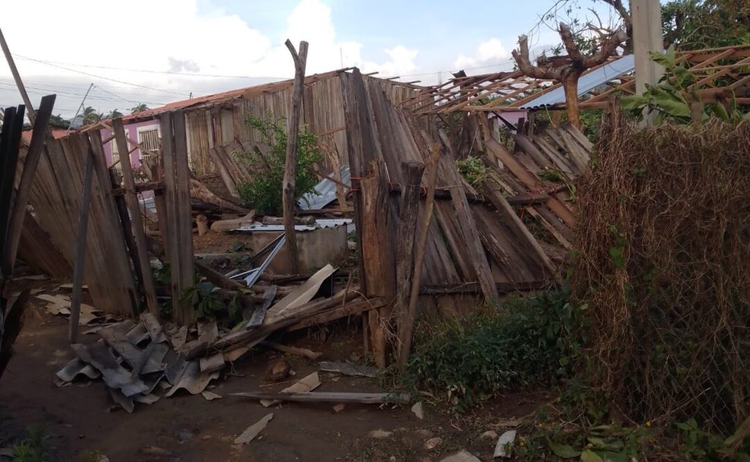 Vidrios, techos, puertas, ventanas, cemento y pintura son los productos que más se compran actualmente para la reconstrucción de viviendas en Acapulco, Guerrero. Foto: Especial.