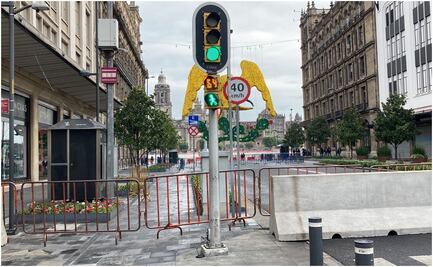 Blindan calles del Zócalo CDMX tras jornada de manifestaciones a 10 años del caso Ayotzinapa