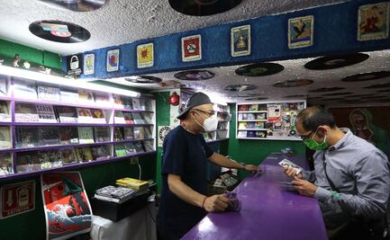 Coronavirus lleva a la crisis al Multiforo Alicia, sobrevive con venta de discos