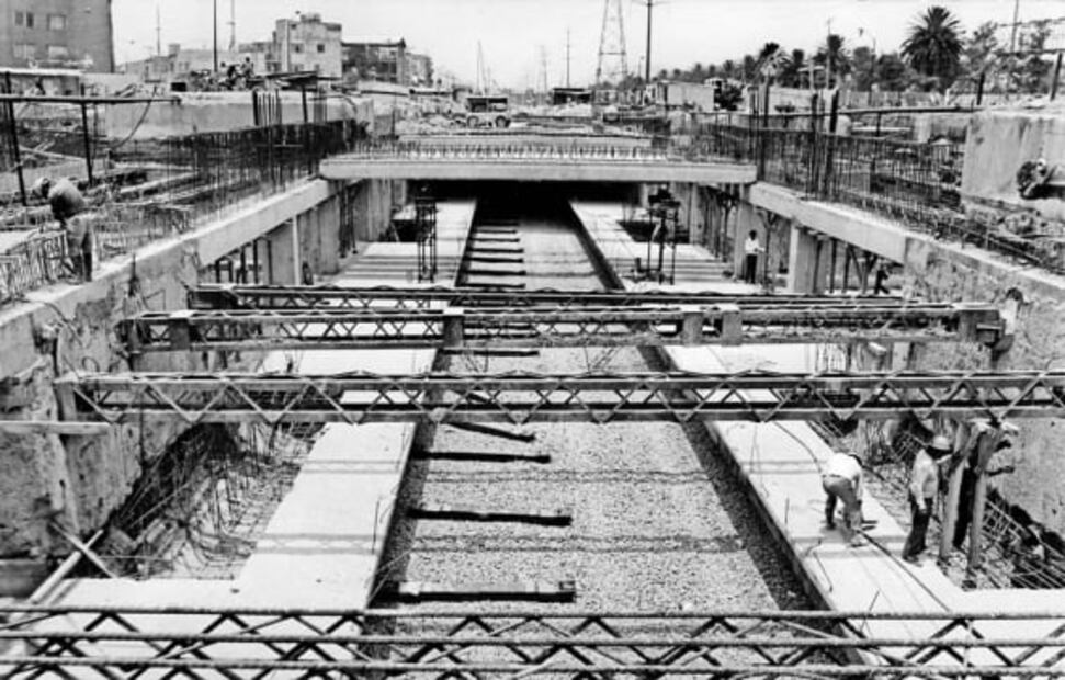 Cinco décadas de continua construcción