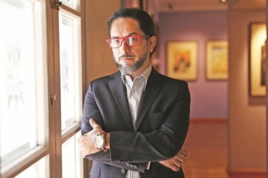 Mercadólogo enseña a autores cómo vivir del arte