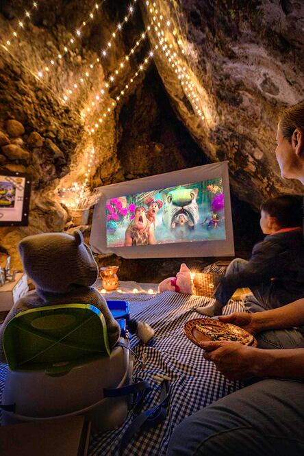 Cine en la cueva escondida de un cerro de Malinalco. Foto: Cortesía Complejo Ecoturístico Malikualli