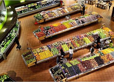 Escasez por guerra y carestía preocupan a cadenas de supermercados