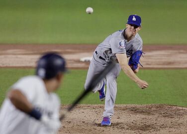 Dodgers hacen historia en Monterrey