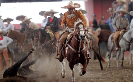 Mexicanos celebran declaratoria de charrería como patrimonio UNESCO